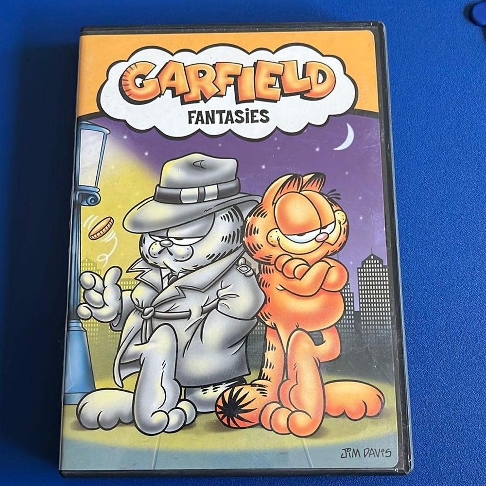 Garfield fantasies movie  – DVD.